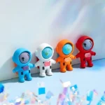 Mini-Astronaut-3D-Eraser-4_41f0601e-24c6-4d9f-ba79-205876c4f1a9